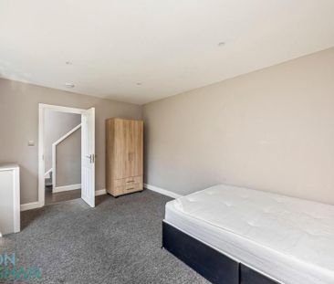 5 bedroom semi-detached house to rent - Photo 3