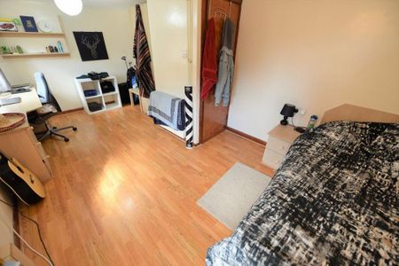 3 bedroom house to rent - Photo 3