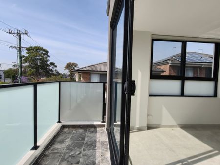 Selection of Brand New Studio Apartments - Available Now - Photo 5