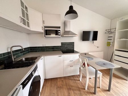 Location Appartement 1 pièce 15m² LES SABLES D’OLONNE 85340 - Photo 3