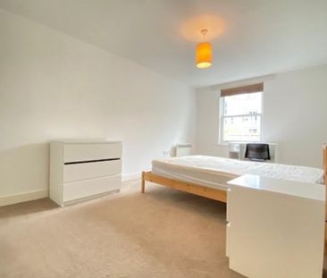 3 bedroom apartment to rent - Photo 4