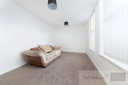 Shields Road West, Newcastle Upon Tyne - Photo 2