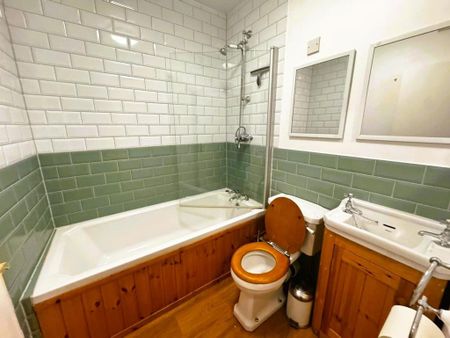 2 bedroom flat to rent - Photo 5