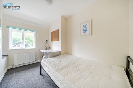 6 bedroom semi-detached house to rent - Photo 5