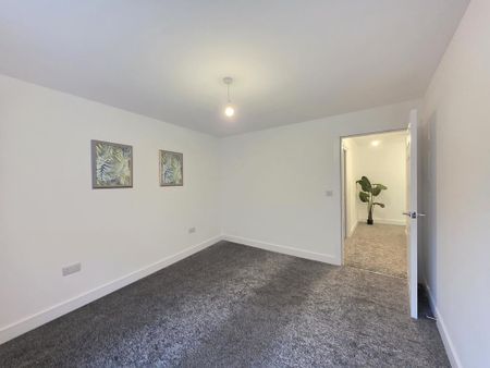 2 bedroom flat to rent - Photo 4