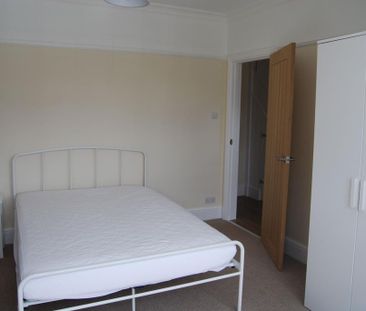 6 bedroom semi-detached house to rent - Photo 6