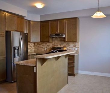 For Lease - 43 Merrickville Way, Brampton, Ontario - Photo 3