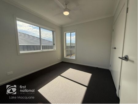 Modern 2-Bedroom Unit in Edgeworth - Photo 2