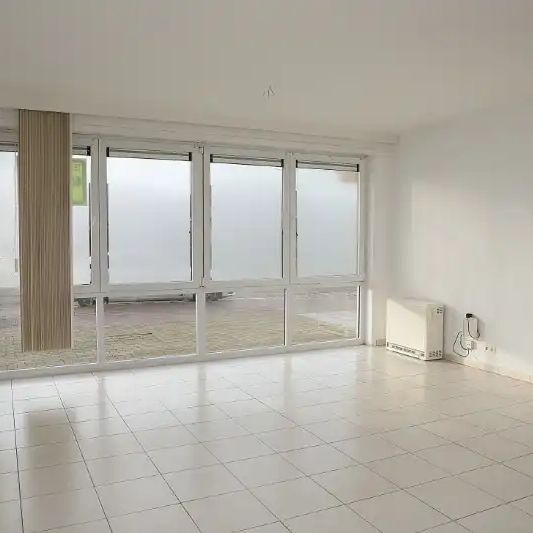 Appartement te huur - Photo 1