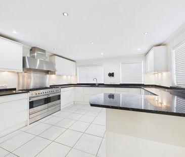 3 bedroom detached bungalow to rent - Photo 6