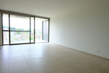 PRACHTIG 2SLPK APP VAN 94M² MET RUIM OVERDEKT TERRAS - Photo 2