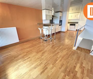 Location Appartement 3 pièces 84m² - Photo 3