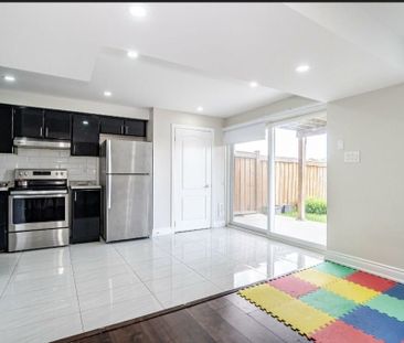 For Lease - 62 Tysonville Circle, Brampton, Ontario - Photo 6