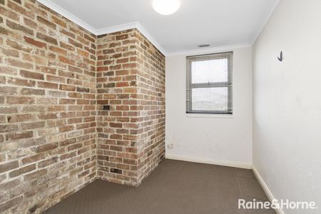 2/28 Addison St, Goulburn, NSW 2580 - Photo 4