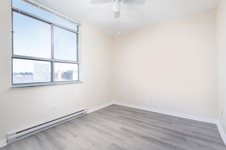 For Lease - 34 Walmer Road Unit# 705, Toronto, Ontario - Photo 4
