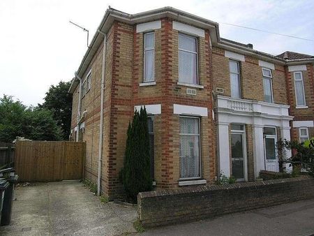 Bedroom Semi Detached House In Charminster, BH8 - Photo 2