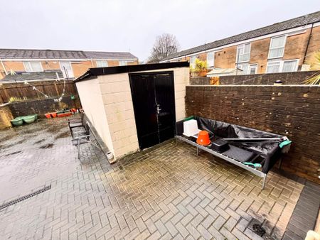 Price £1,250 pcm - Available 16/02/2026 - Unfurnished - Photo 3