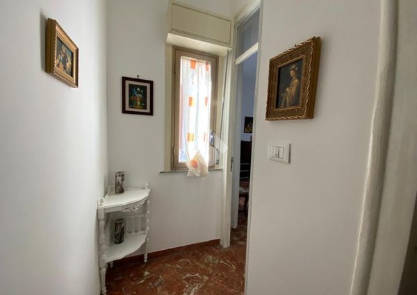 6 locali in affitto