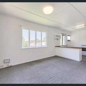 5/52 Hampstead Rd, Highgate Hill, Qld 4101 - Photo 2