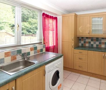 2 bedroom terraced house to rent - Photo 6