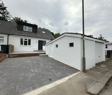 4 Bed Semi-Detached House, Robin Lane, NW4 - Photo 4