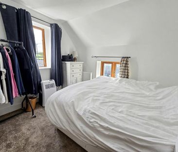 3 bedroom barn conversion to rent - Photo 3