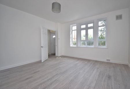 Playgreen Way, Bellingham, SE6 - Photo 2