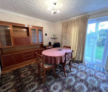 Sundon Road, Dunstable, Bedfordshire - Photo 1
