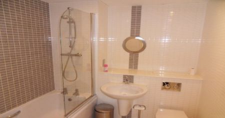 Aurora, Trawler Road, Marina, Swansea, SA1 1FY - Photo 5