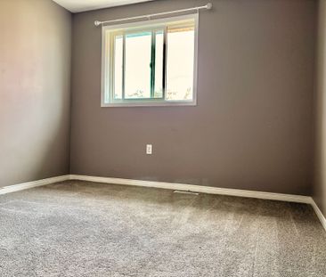 For Lease - 181 Columbia Road, Barrie, Ontario - Photo 4