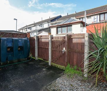 12 Ballyvester Grove, Bangor, BT19 7RL - Photo 4