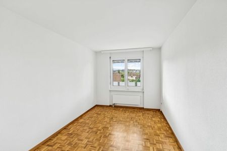 4.5-Zimmer-Wohnung mit Balkon an ruhiger Lage - Foto 3
