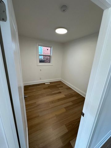 For Lease - 181 Bowie Avenue, Toronto, Ontario - Photo 2