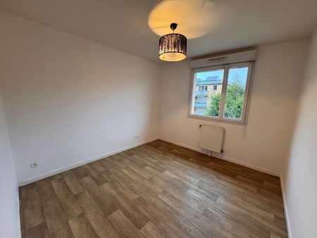 Location Appartement 4 pièces 86m² - Photo 3