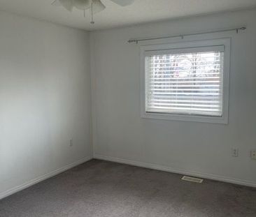 For Lease - 93 Courtney Crescent Unit# Main, Barrie, Ontario - Photo 6