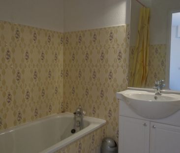 Location Appartement 2 pièces Meublé 35m² AJACCIO 20000 - Photo 6