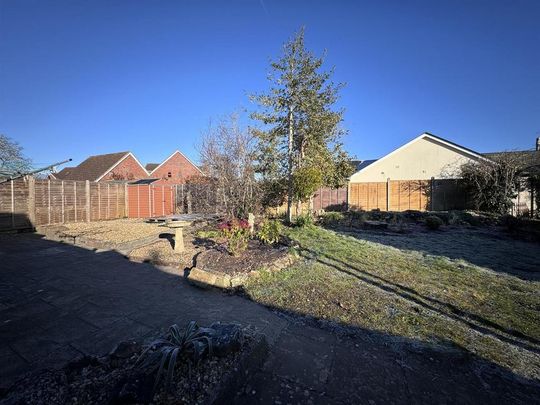2 bedroom detached house to rent - Photo 1