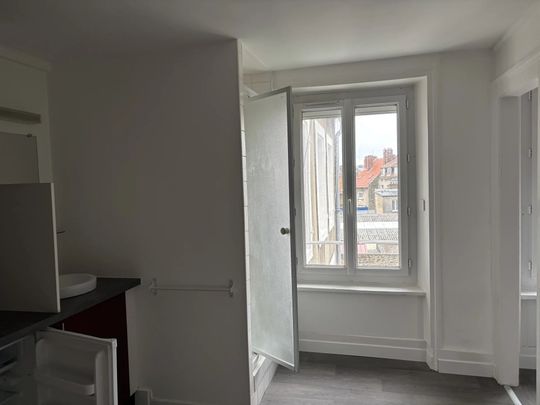Location Appartement 1 pièce 27m² BOULOGNE SUR MER 62200 - Photo 1
