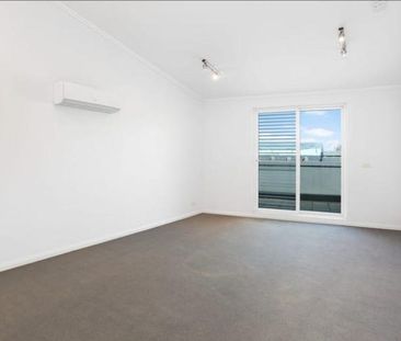 301/333 Pacific Highway, North Sydney NSW 2060 - Apartment For Rent... - Photo 3