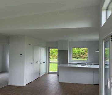 Sunny Rural Living Close to Motorway - Photo 4