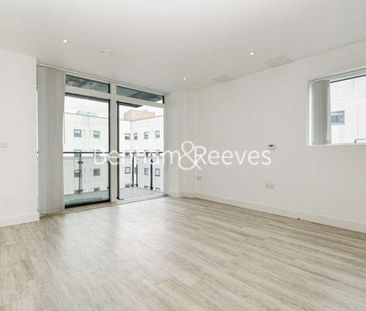 Habito, Hounslow, TW3 - Photo 1