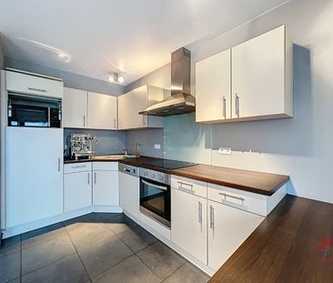 DUPLEX 3CH A LOUER A BOUGE AVEC GARAGE ET CAVE - Foto 6