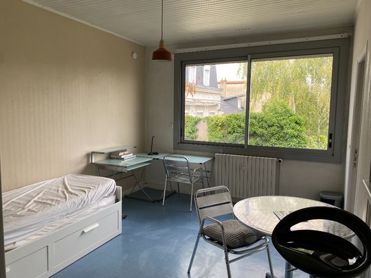 Appartement à louer - REIMS CENTRE - Photo 1