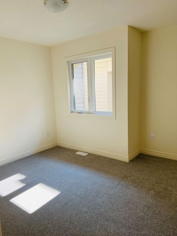 For Lease - 7 Sail Road, Brampton, Ontario - Photo 2