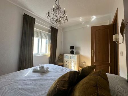 Calle de La Canción del Olvido, Madrid, Community of Madrid 28041 - Foto 2