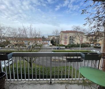 Location Appartement 3 pièces 65m² DECINES CHARPIEU 69150 - Photo 4