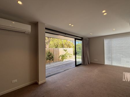 1/10 Hurley St, Christchurch Central - Photo 2