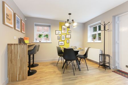 3 Bed End Terrace, Gloucester Crescent, S10 - Photo 3