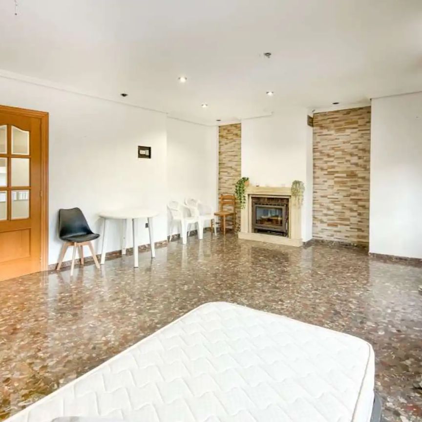 Piso de alquiler en Carrer Santa Bàrbara, ., Madrigal - Foto 1