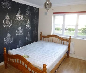 2 bedroom ground floor flat to rent - Photo 4